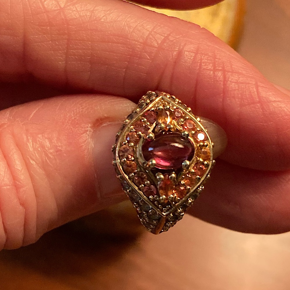 10 K Gold Ring. Ruby, Citrine & Peridot. Size 5.25 FINAL PRICE BECAUSE OF PM 20%